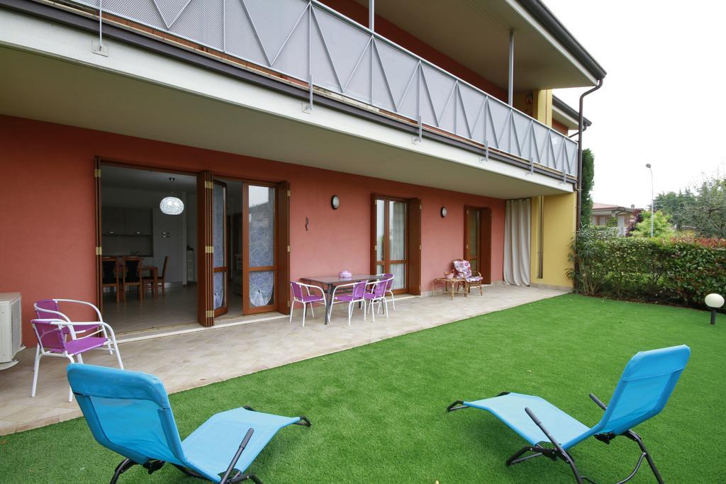Luminoso Trilocale Con Piscina E Giardino Privato Apartment Desenzano del Garda Exterior photo